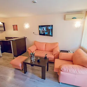 Hotel Family Gran Ivan, Warna